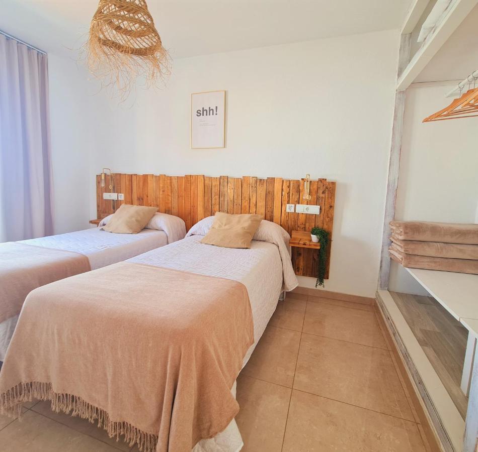 Tabbu Ibiza Apartments Playa d'en Bossa Exterior photo