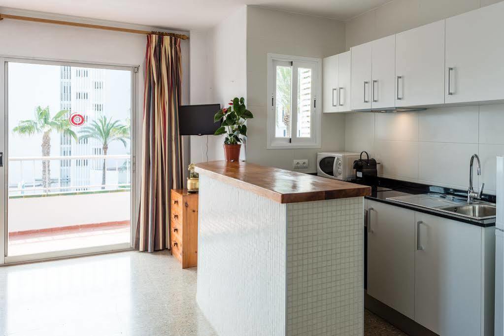 Tabbu Ibiza Apartments Playa d'en Bossa Exterior photo