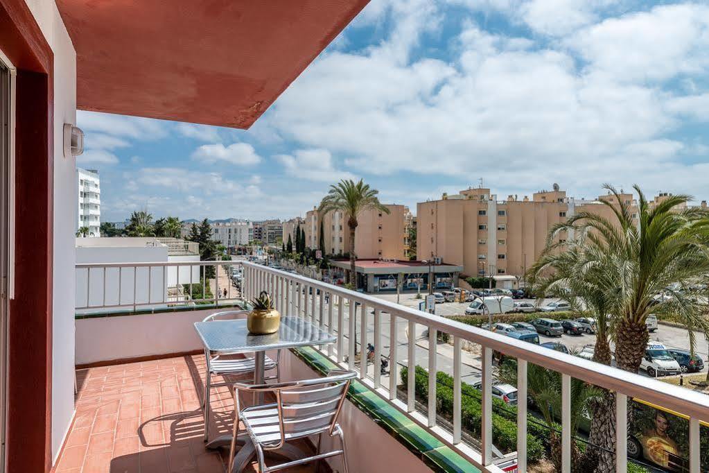 Tabbu Ibiza Apartments Playa d'en Bossa Exterior photo